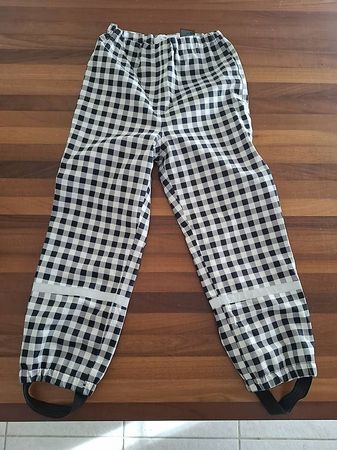 Regenhose Grösse 128, nur paar mal getragen 