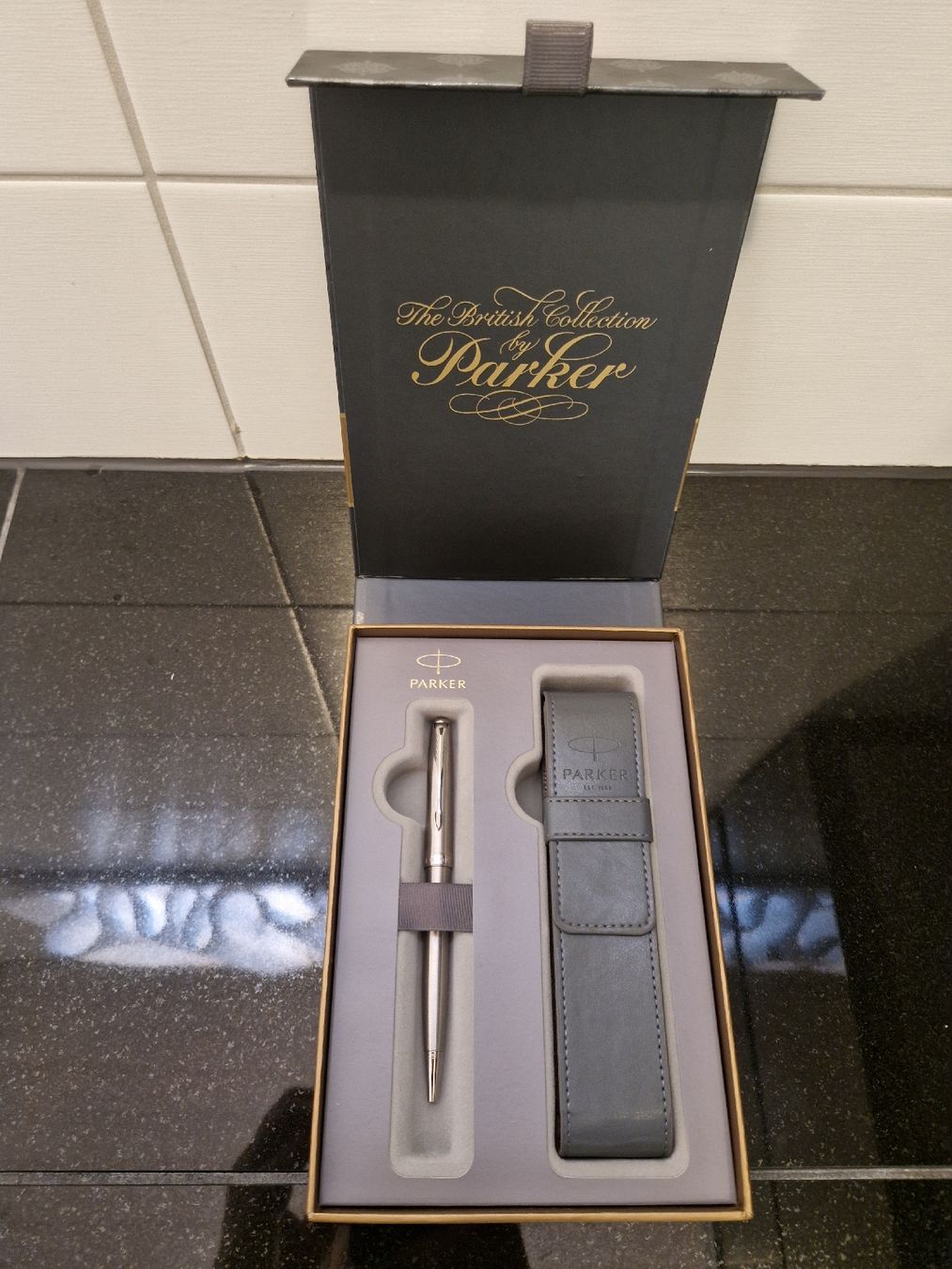 Parker Penna & Evidenziatori: Stylo Parker "The British Collection" - neuf! – Nuovo e nell'imballaggio originale da Mannens venduto da BargainLiquidation 1