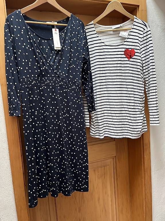 Esprit Lotti di vestiti: Umstandsmode 7-teilig 42/ XL – Nuovo e nell'imballaggio originale da Adelboden venduto da cheeschessi 2