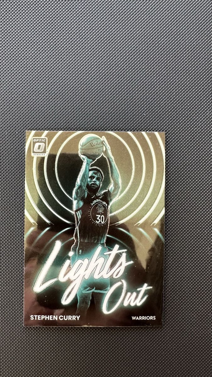 Nba Sammelbilder & Trading cards: Panini Optic Lights Out Stephen Curry holo – Gebraucht aus Affoltern am Albis von mr_choppa