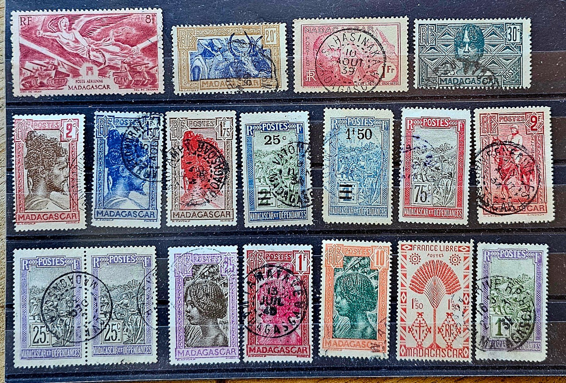 Tous les timbres: FRANCE colonies - MADAGASCAR – D'occasion à Les Valettes par Nuba1