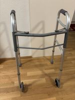 Mobility walker adjustable height
