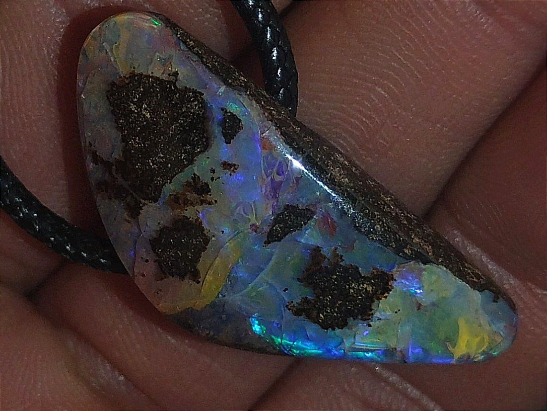 Pietre preziose: Natürlicher Australischer Boulder Opal Anhänger – Usato da Uerkheim venduto da Winwinner 1