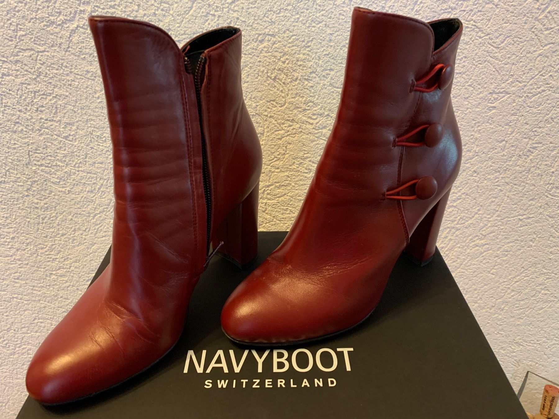 Damenschuhe: Navyboot Stifeletti in Rot – Gebraucht aus Eptingen von swi_9zxn