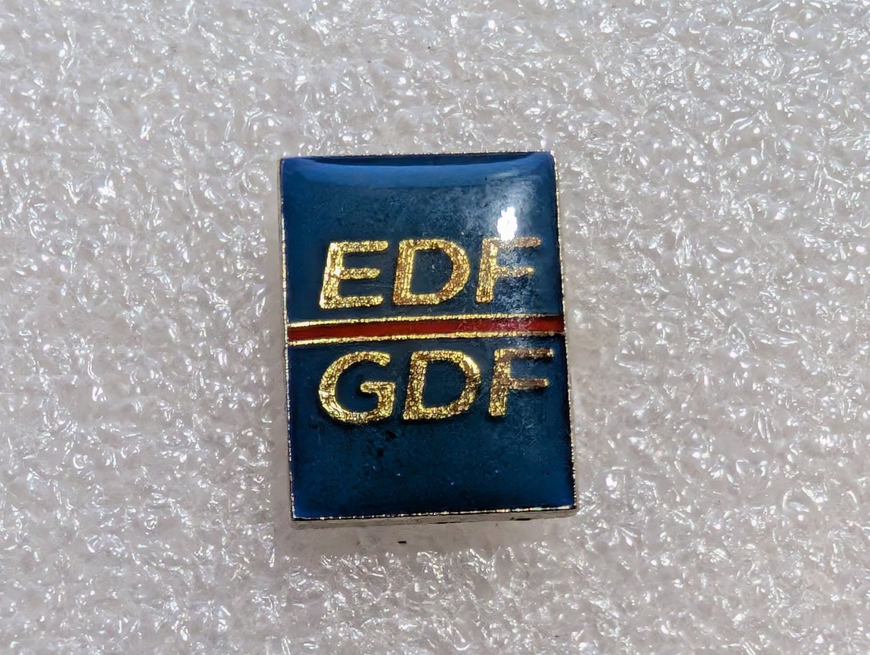 Plaketten & Abzeichen: Ansteckpin 267: EDF GDF – Gebraucht aus Oppligen von Pin-Fall-Shop