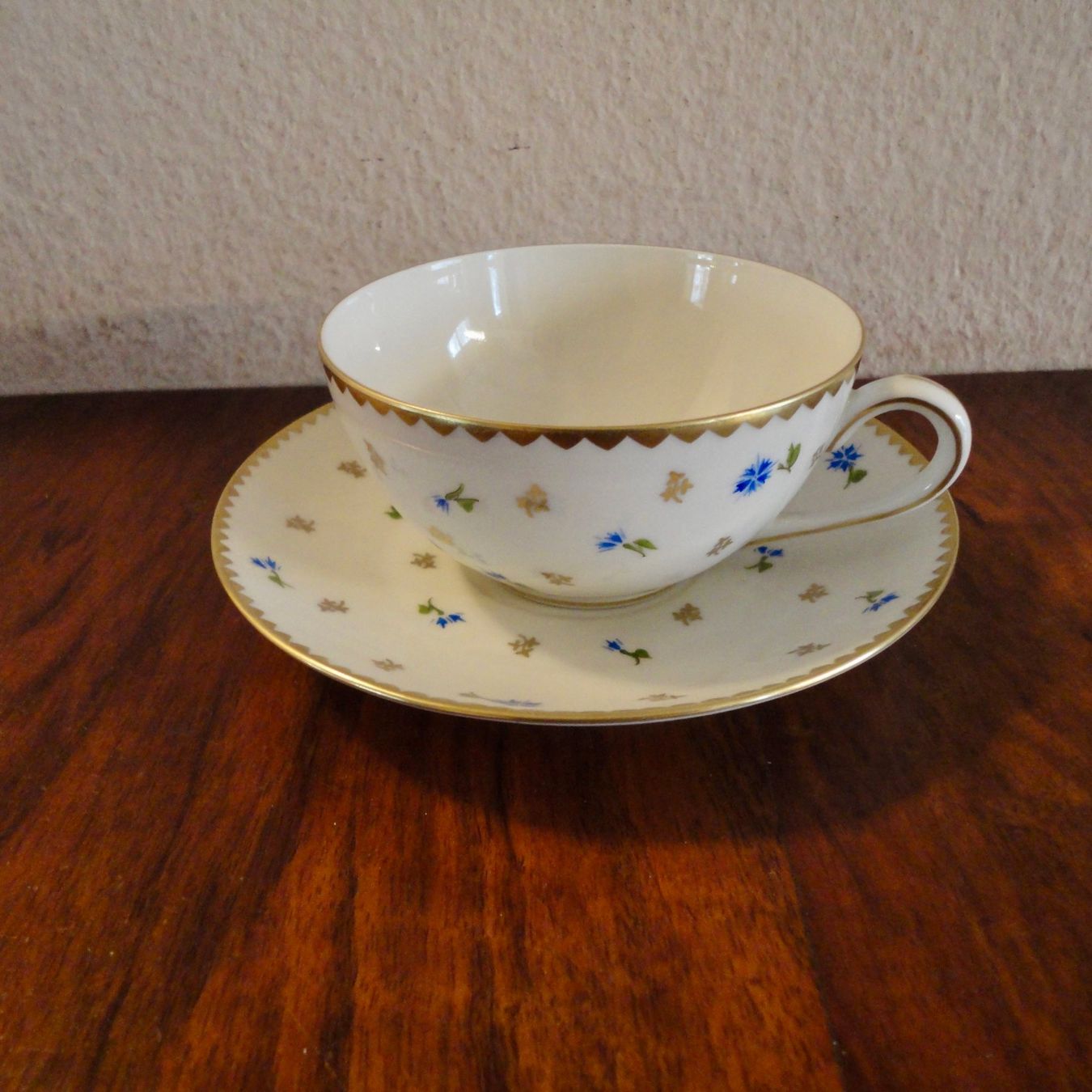 Tazze: Langenthal Teetasse mit Unterteller (Kornblumen) – Usato da WÄDENSWIL venduto da katti01
