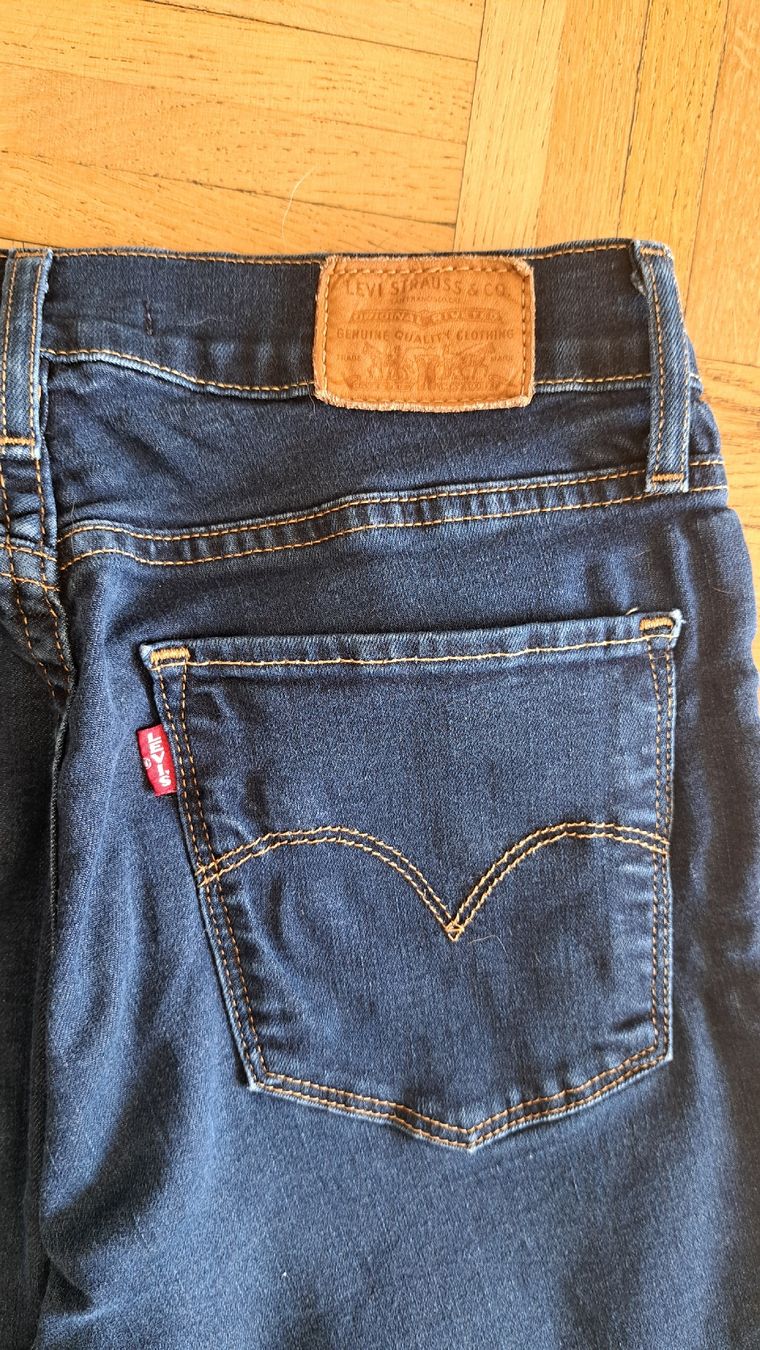 Levi's Jeans: levi taille 29, bon état – Usato da Meyrin venduto da Zahra011 5