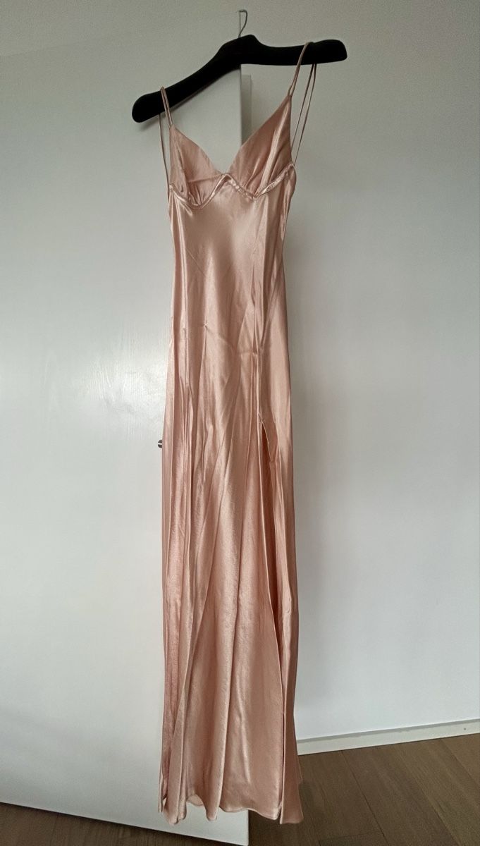 Mango Vestiti: Robe longue satinée rose poudré – Nuovo e nell'imballaggio originale da Neuchâtel venduto da EllenB