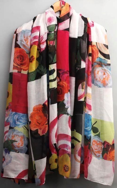 Foulard & Sciarpe: Desigual Schals – Nuovo (secondo la descrizione) da Birmenstorf AG venduto da BMW.M5 4