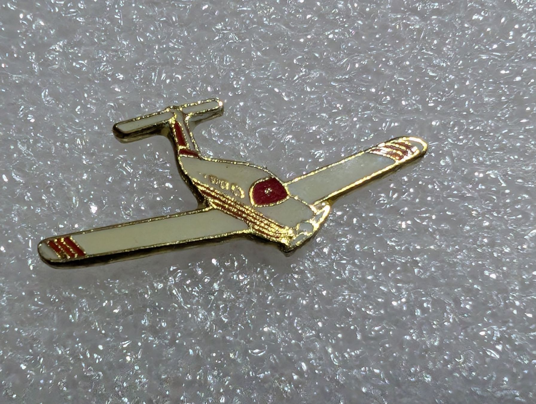 Placchette & Badge: Ansteckpin 248: Flugzeug – Usato da Oppligen venduto da Pin-Fall-Shop