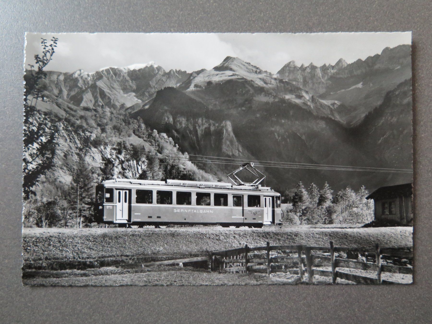 Cartoline postali: SERNFTALBAHN VON ELM – Usato da Wittenbach venduto da lipasal