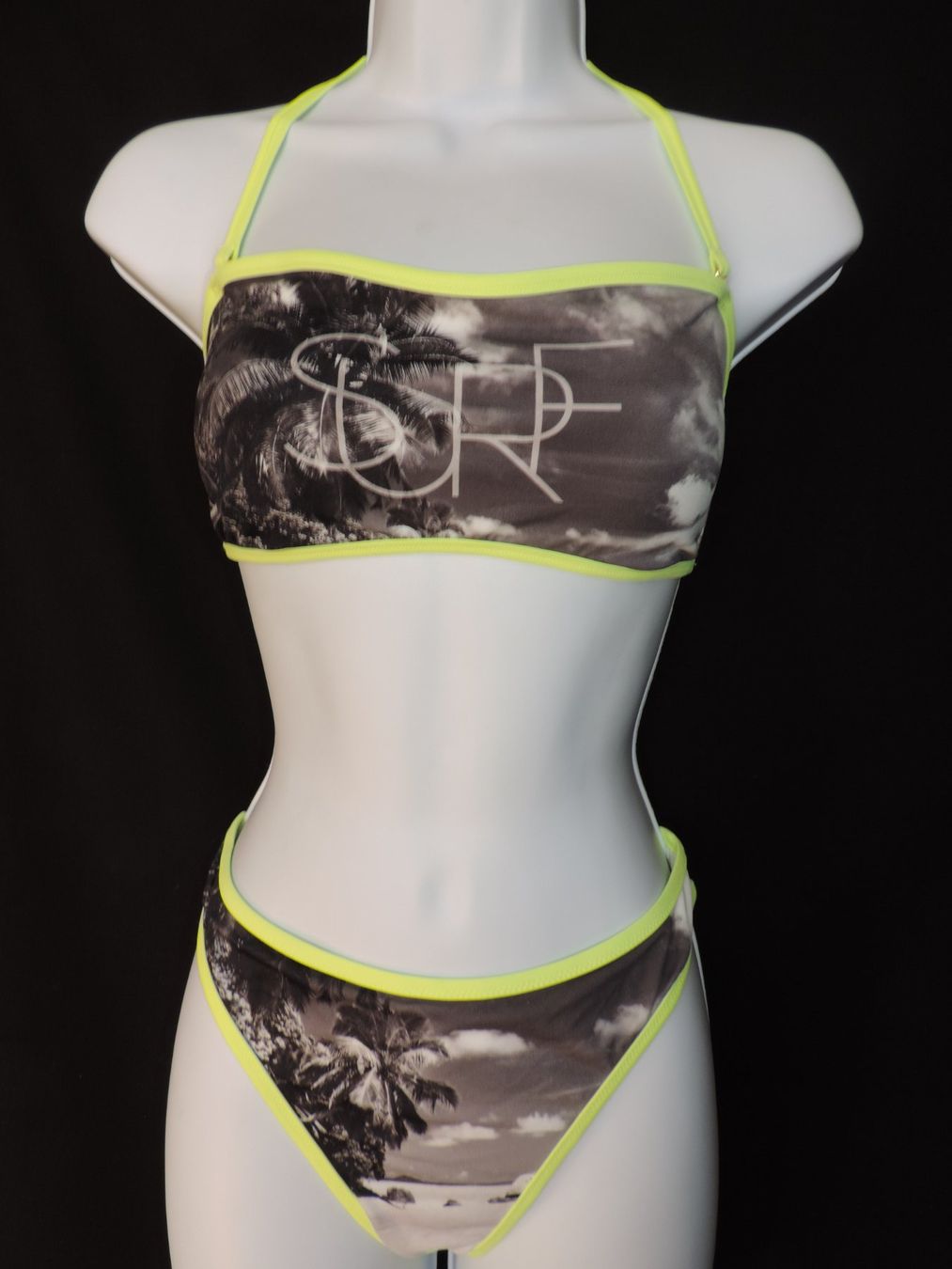 Costumi da bagno & Bikini: maillot de bain 2 pièces tropical jaune fluo – Usato da Genève venduto da Axelle333 3