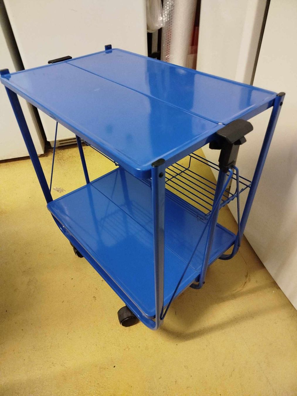 Valigie & Borse: 2 X Chariot 2 Plateaux Pliable – Usato da La Chaux-de-Fonds venduto da Emmaus2300CDF 1