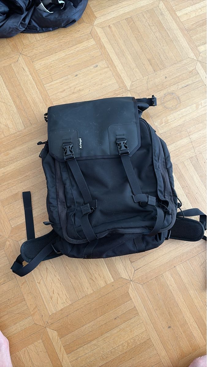 Kriega Zaini: Kriega Motorrad Rucksack Max-28 – Usato da Zürich venduto da FFslayer