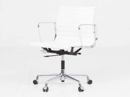 Vitra EA 117 Bürostuhl von Eames in weissem Leder