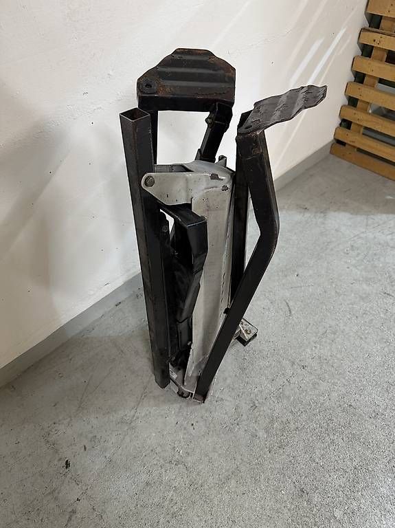 Tous les outils: Spannbock Elu – D'occasion à Niederuzwil par Esca01