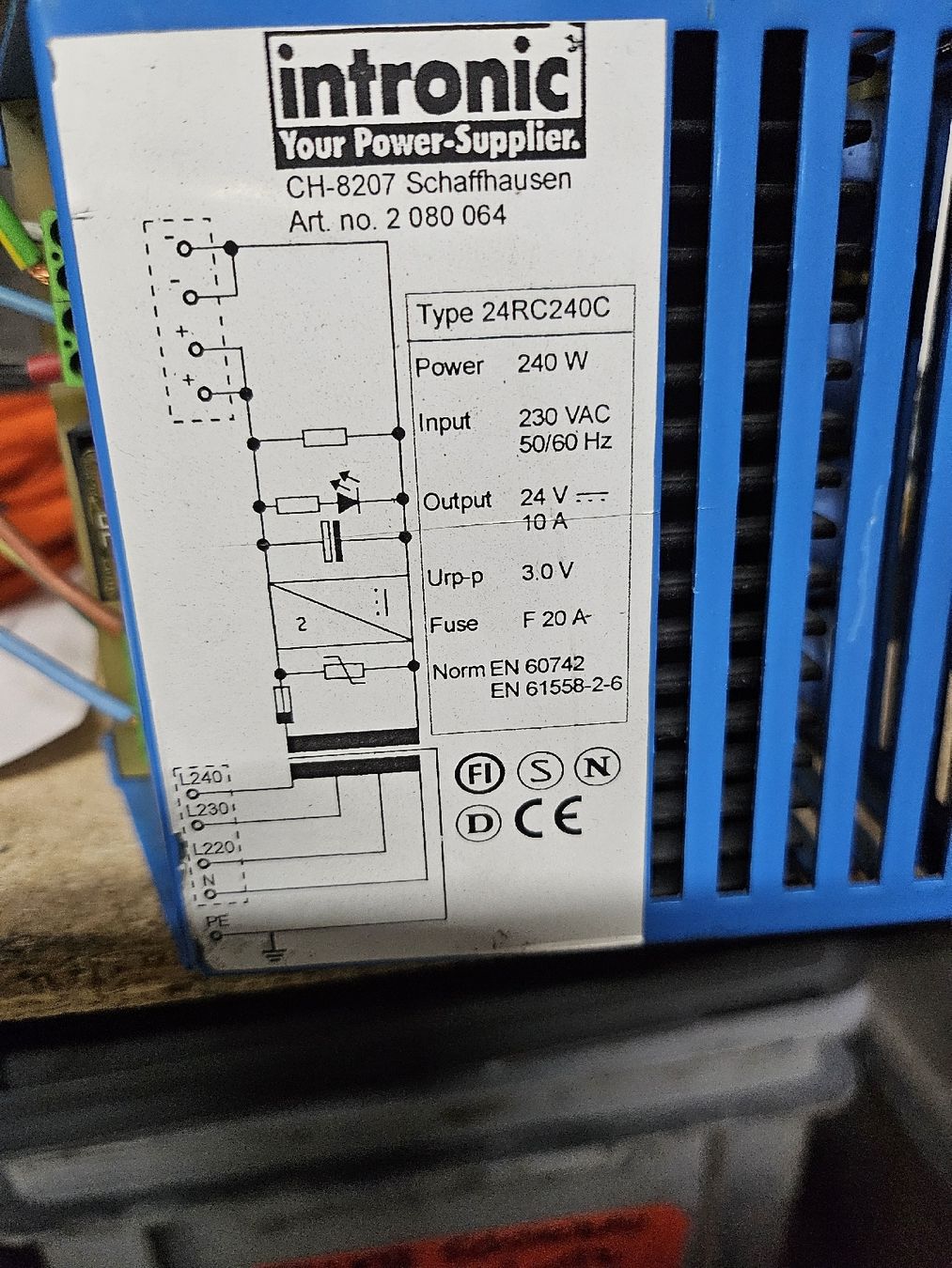 Componenti elettronici: Intronic 24RC24C Netzteil – Usato da Rümlang venduto da Idre 2