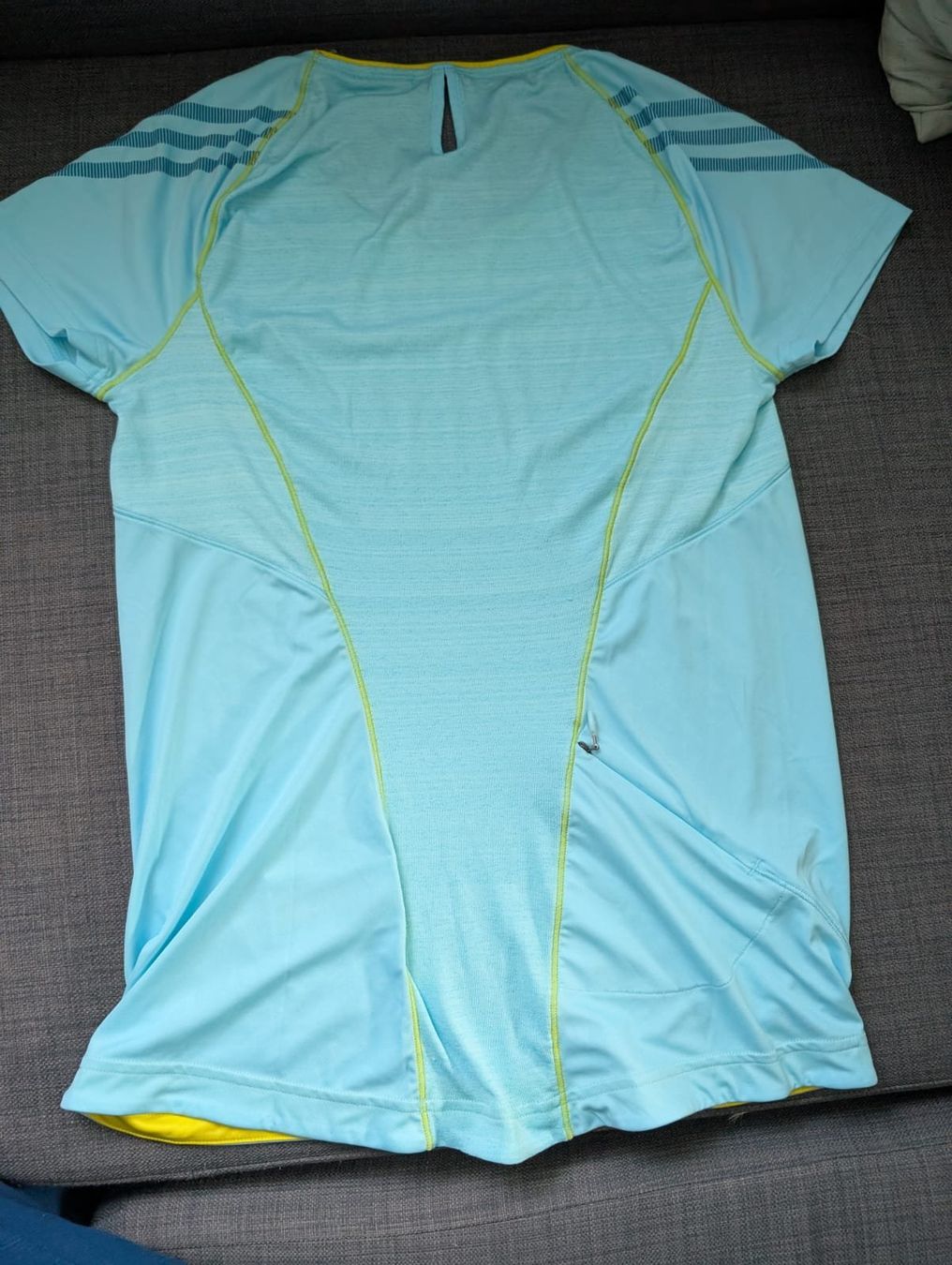 T-Shirts: Fitness-Shirt, Gr. S – Gebraucht aus Zweisimmen von Mousie 1