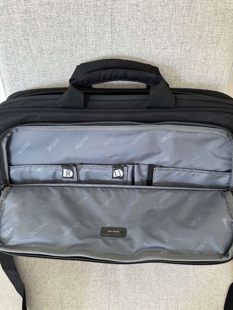 Valigie & Borse: Dicota Laptop Bag – Usato da Zürich venduto da enl_It9y 1
