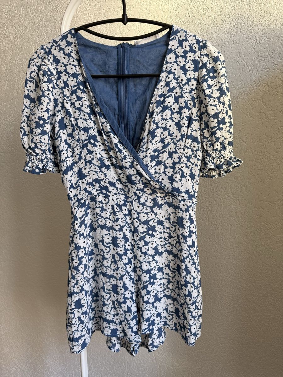 Mango Tute: Combi short bleu fleuri Mango, t.34/XS – Usato da Tavannes venduto da Thriftshop