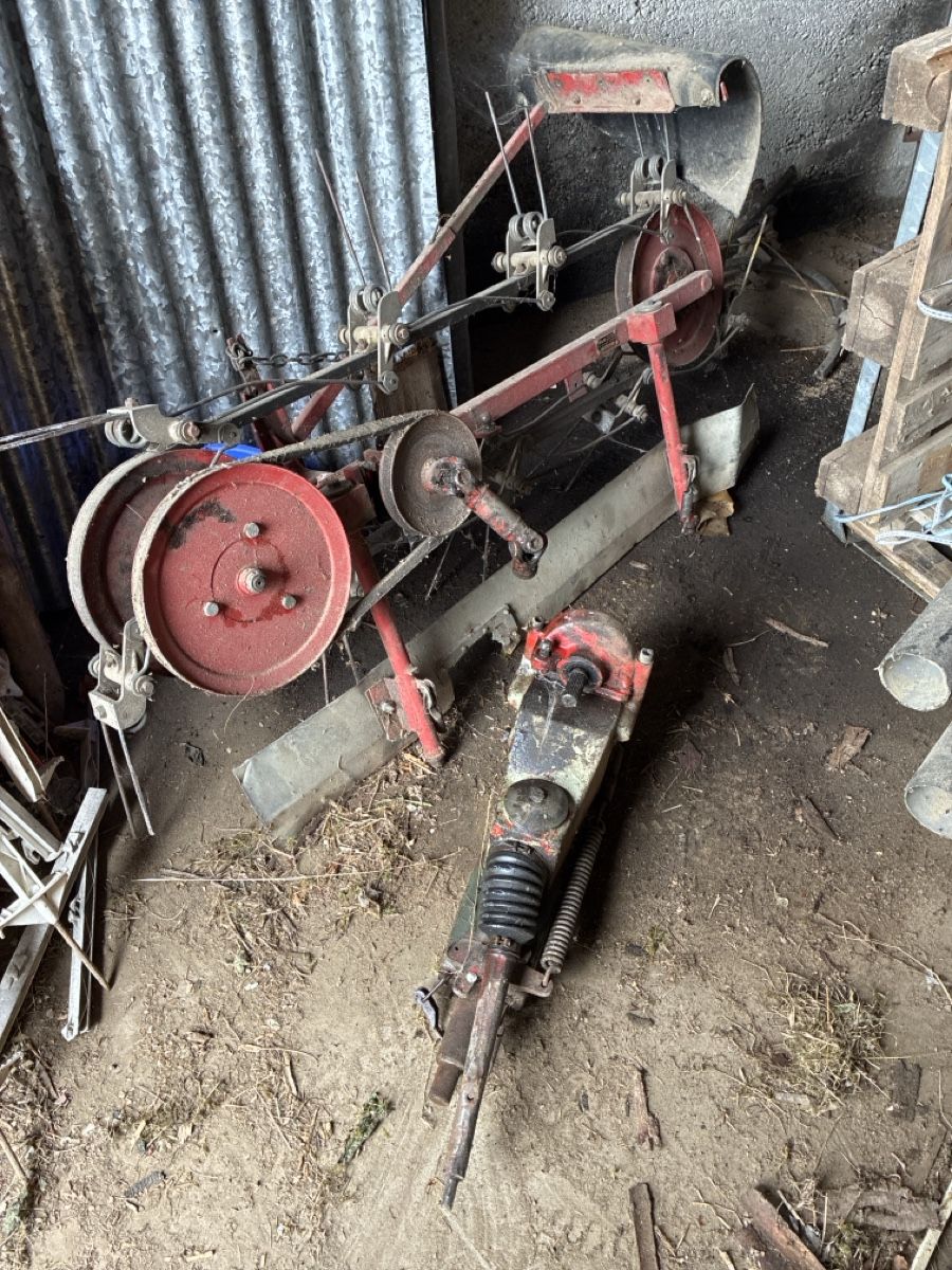 Rapid Toutes les machines: Rapid  Ausleger mit Bandeingrasung – Défectueux à Bäretswil par gra_6mx2