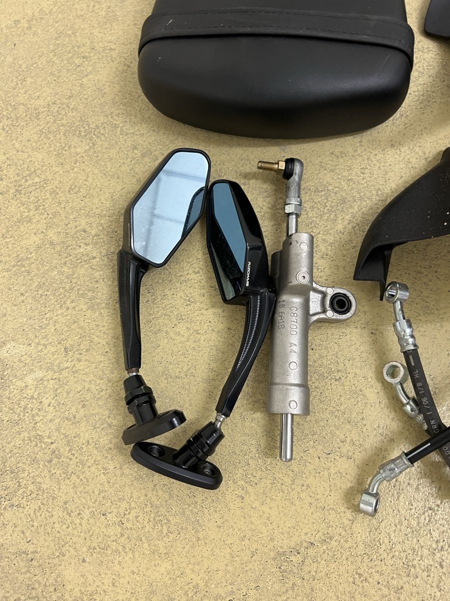 Strada: Suzuki Gsx-R 750 Teile – Usato da Kaltbrunn venduto da vw-zio 3