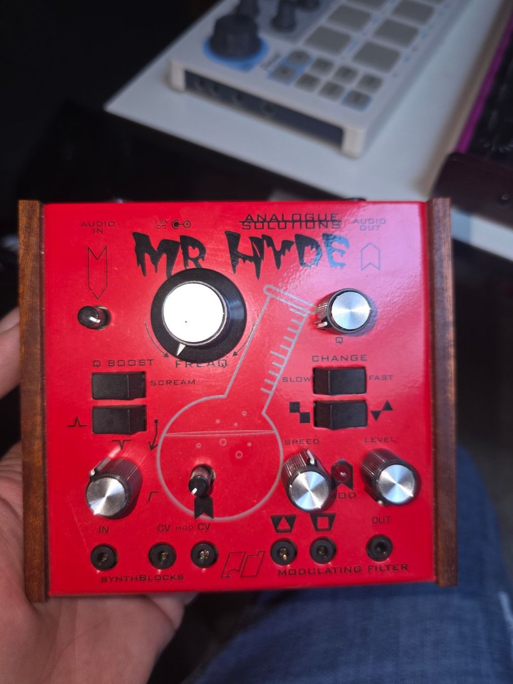 Strumenti musicali: Analogue Solutions Mr Hyde SynthBlock Analogfilter – Usato da Beringen venduto da mat_cg9r