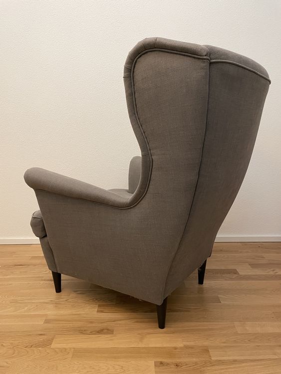 IKEA STRANDMON Sessel mit Hocker / Ohrensessel, dunkelgrau Kaufen auf