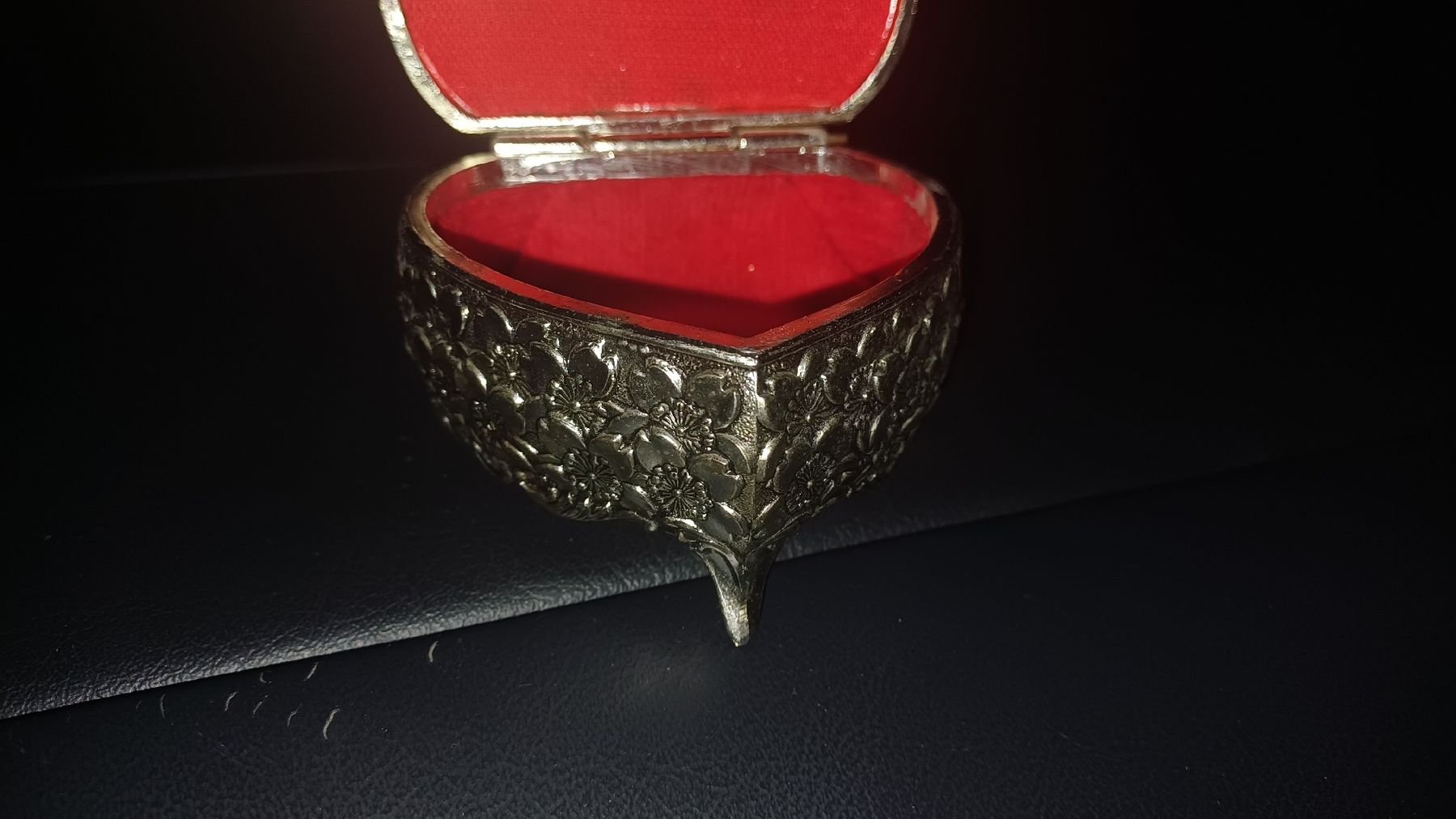 Zuccheriere: Kleine Schmuck Dose  – Usato da Flawil venduto da Naphtali 1
