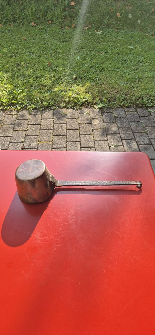 Elettrodomestici da cucina: Seltene antike Kupferkelle mit Eisengussstiel – Usato da Fislisbach venduto da mka_km8f 2