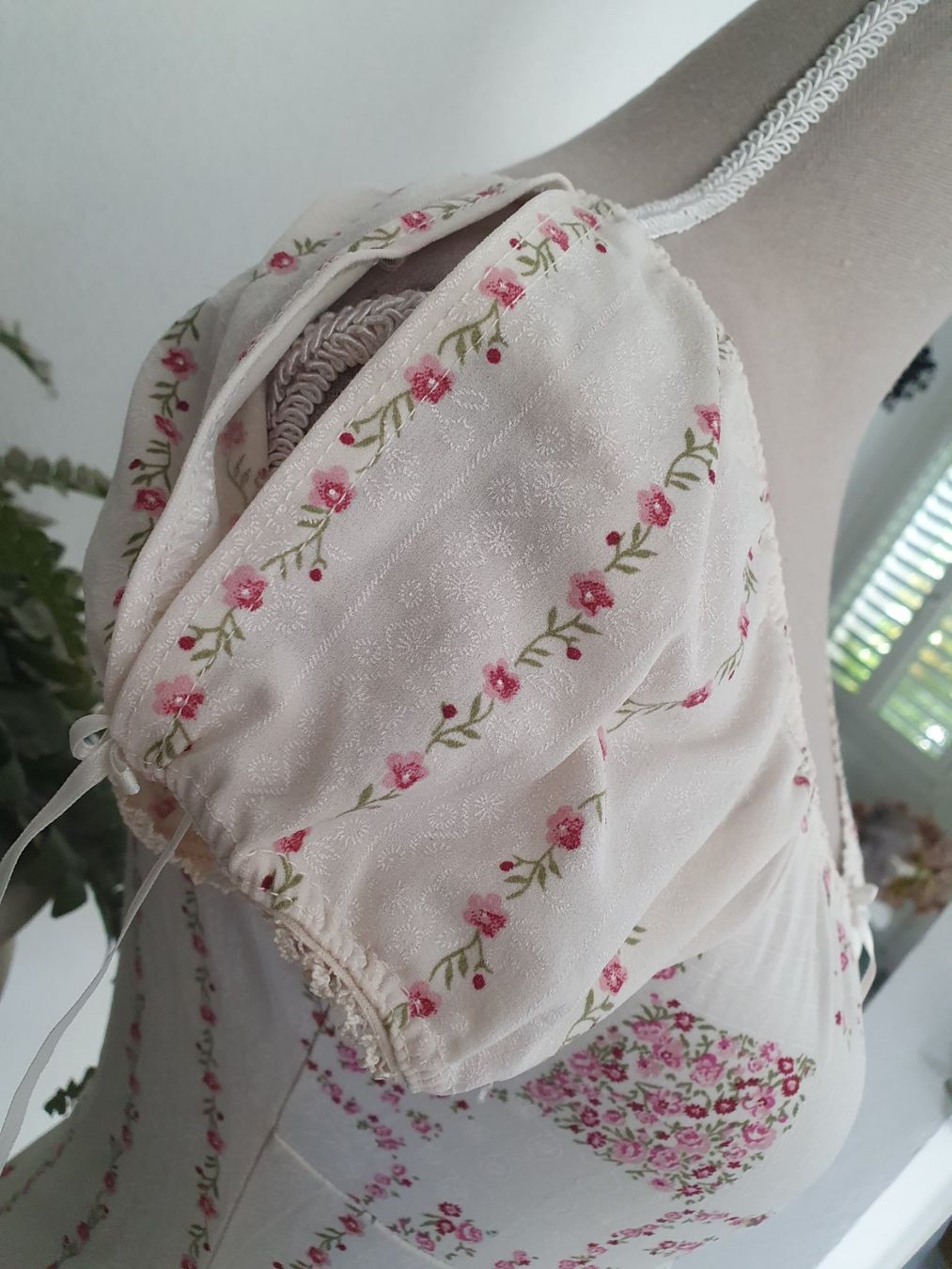 Camicette: Beige Bluse Gr S – Usato da Münsingen venduto da BlackTears-3 3