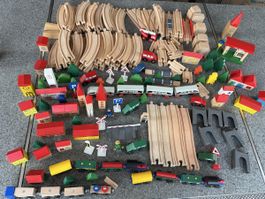 Grosses Brio Holzeisenbahn Set 