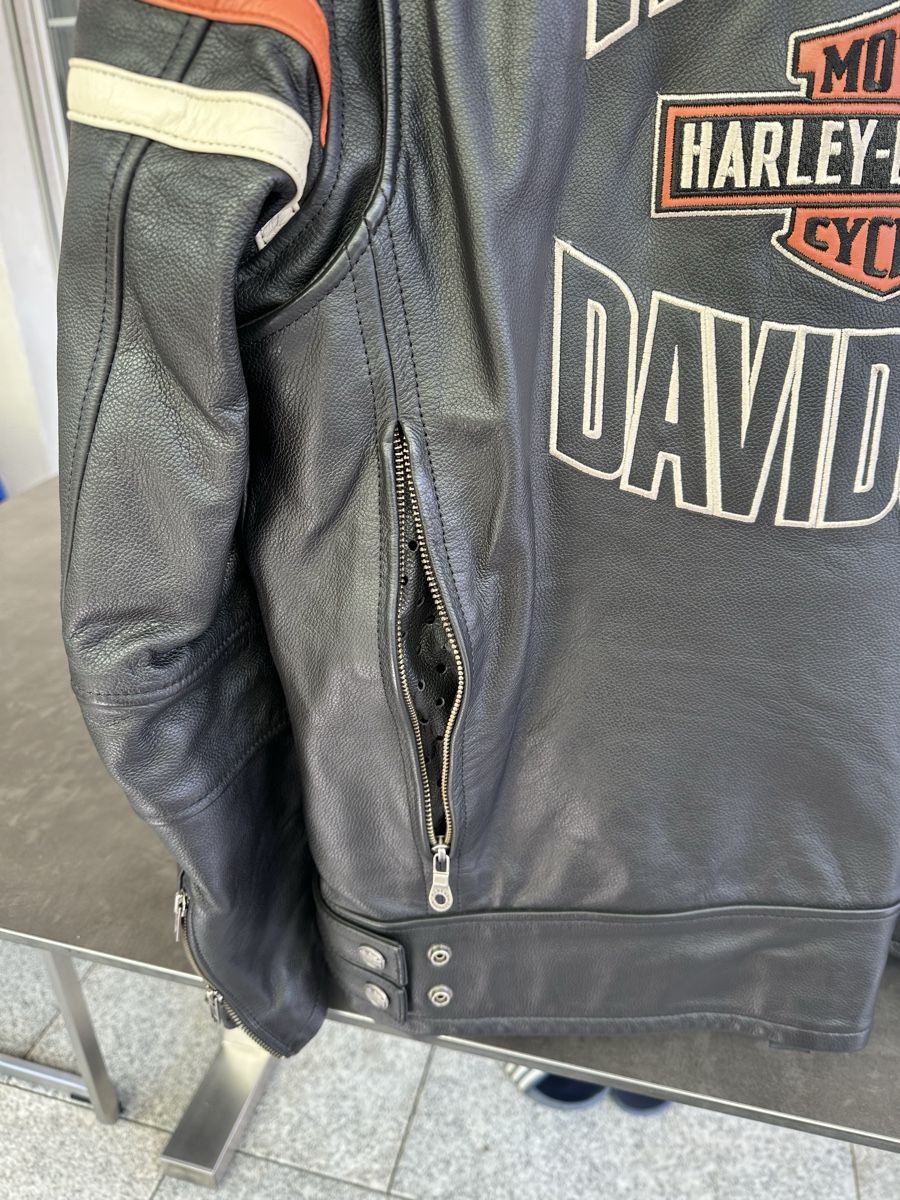 Harley-Davidson Giacche: Harley- Davidson Lederjacke – Nuovo (secondo la descrizione) da Gundetswil venduto da petriheilremimartin 3