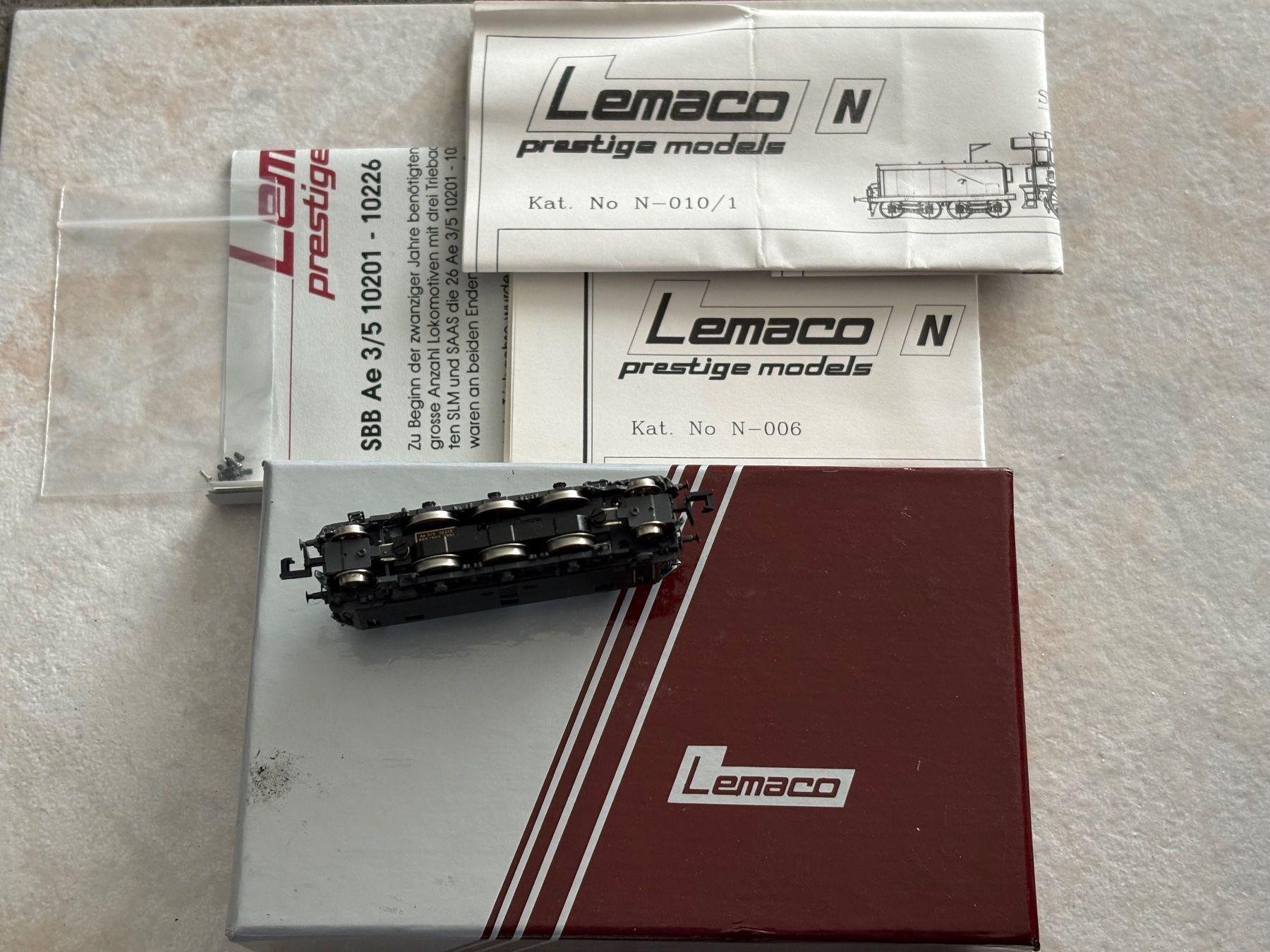 Lemaco Modellini di ferrovie: Lemaco N-006 Elok Ae 3/5 10210 SBB Messing – Nuovo (secondo la descrizione) da Hauterive NE venduto da eriamch 3