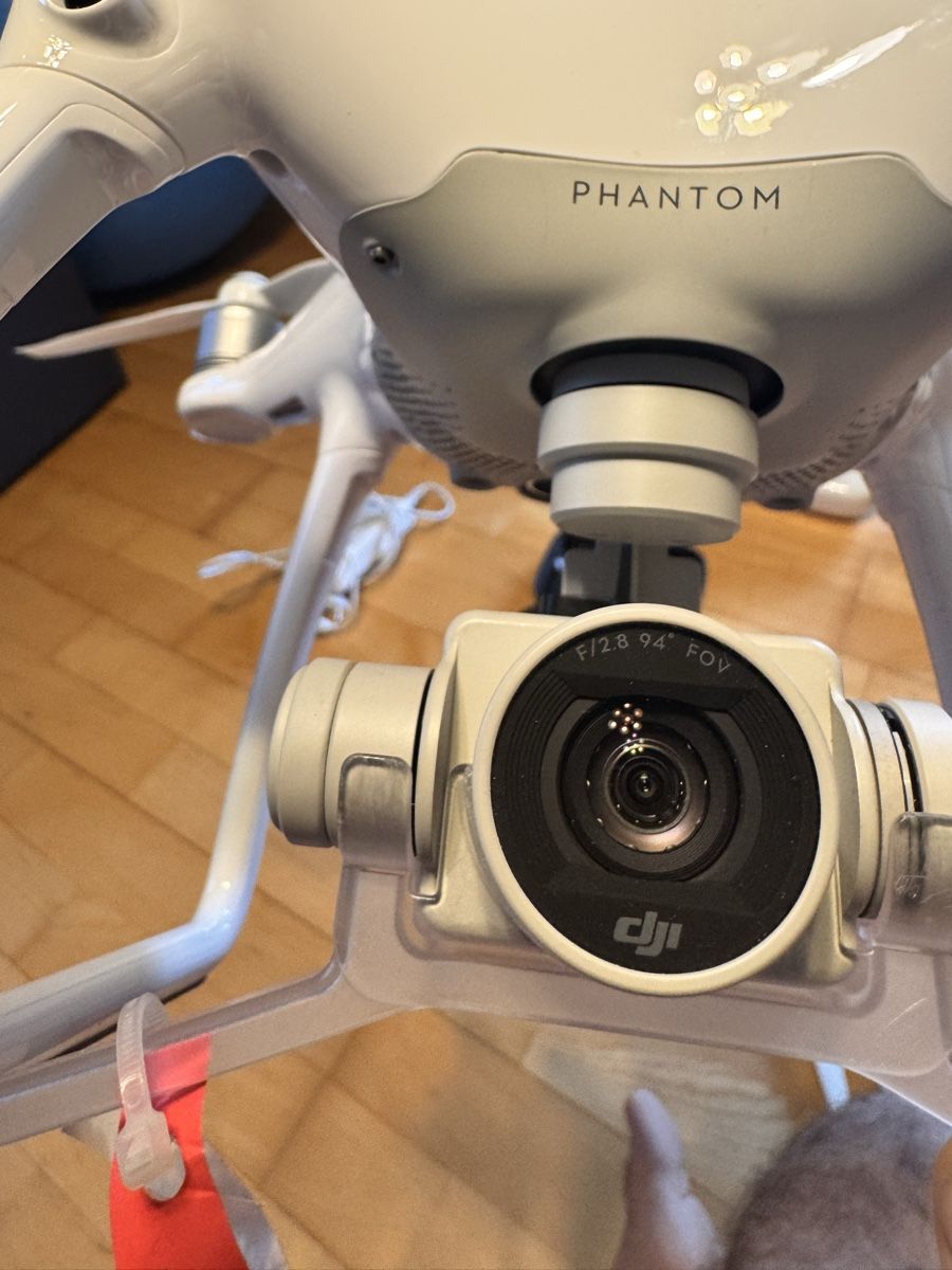 DJI RC Modellbau: DJI Phantom 4 Set, 2 controllers and filters.  – Gebraucht aus Zürich von kou_zyw6 5