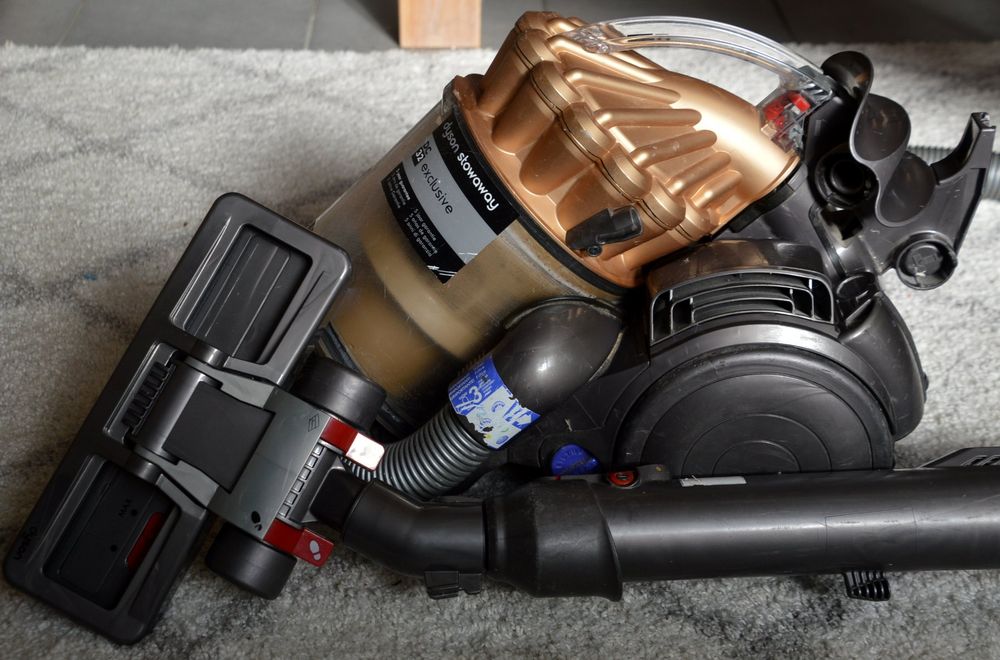 Dyson DC32 exclusive Staubsauger / aspirateur (Gebraucht) in für CHF ...