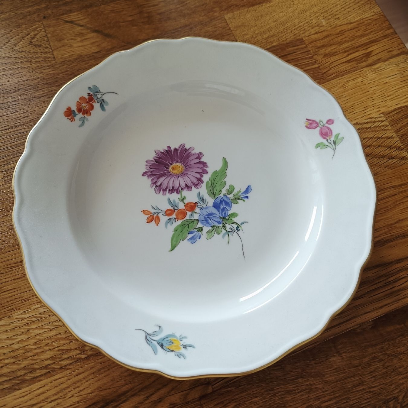 Set di piatti: Meissen Sammeltasse mit Teller – Nuovo (secondo la descrizione) da Worb venduto da aljady 1