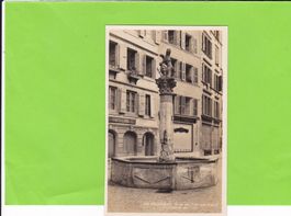 Neuchâtel-Rue dt Temple-Neuf-Fontaine du Lion