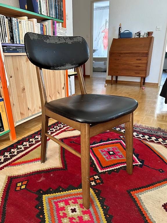 Sedie: Chaises – Usato da Delémont venduto da dsaegesser 2