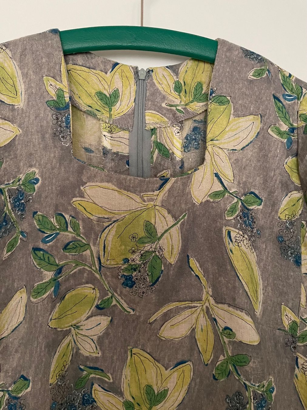 Kleider: Leinenkleid – Gebraucht aus Kriens von Mayang 2