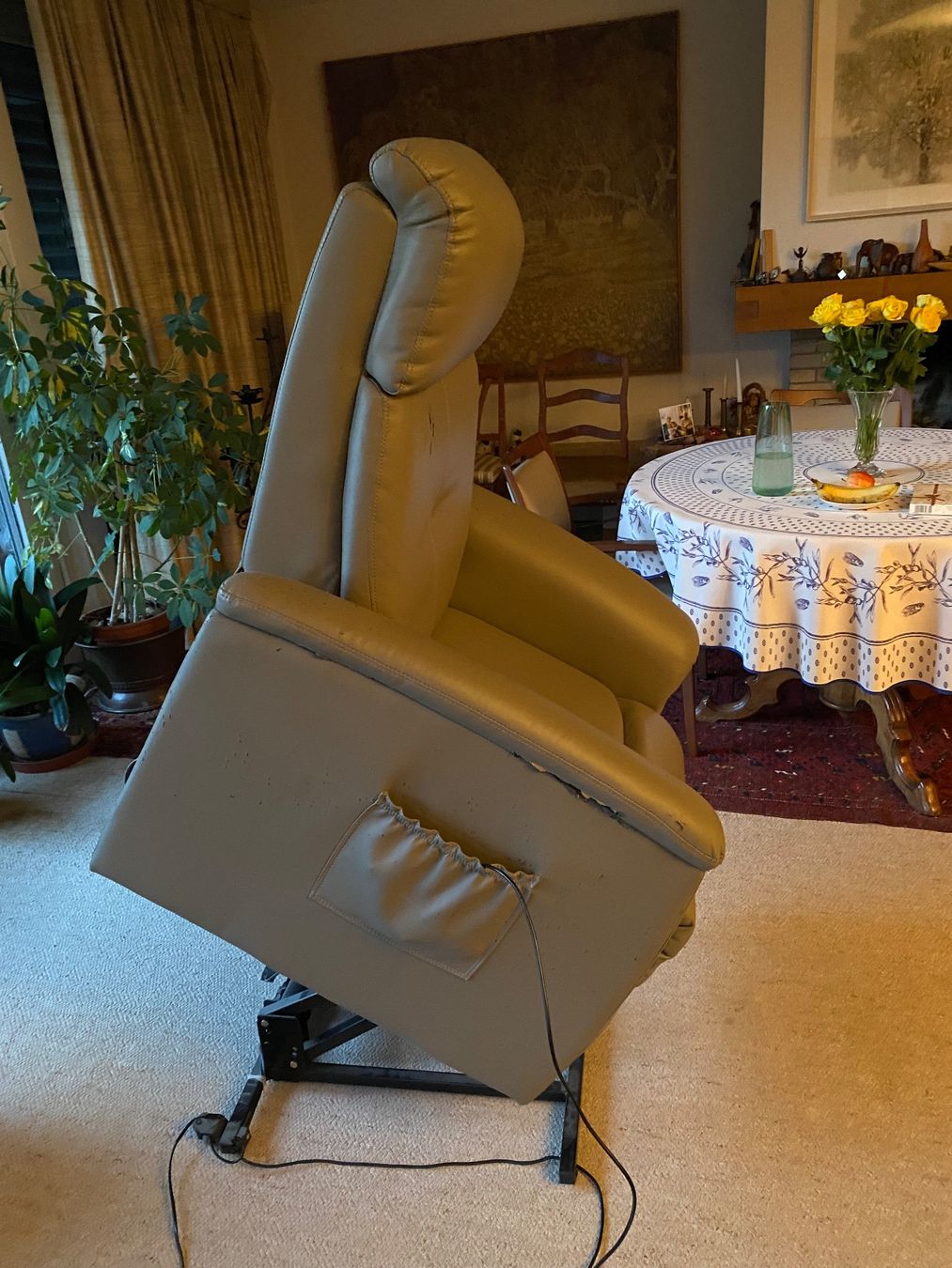 Fauteuils: Relax-Sessel mit elektr. Aufstehhilfe – Défectueux à Muri b. Bern par Chrigubern 5