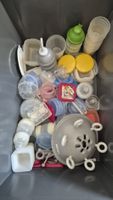Lot accessoires bébé: biberons, boîtes de conservation