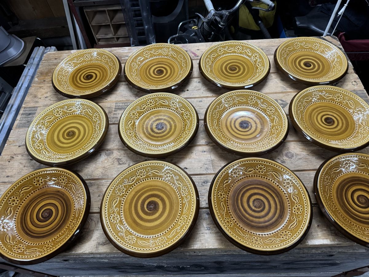 Rössler Swiss Design Teller Durchmesser 24 cm (Gebraucht) in Unterseen