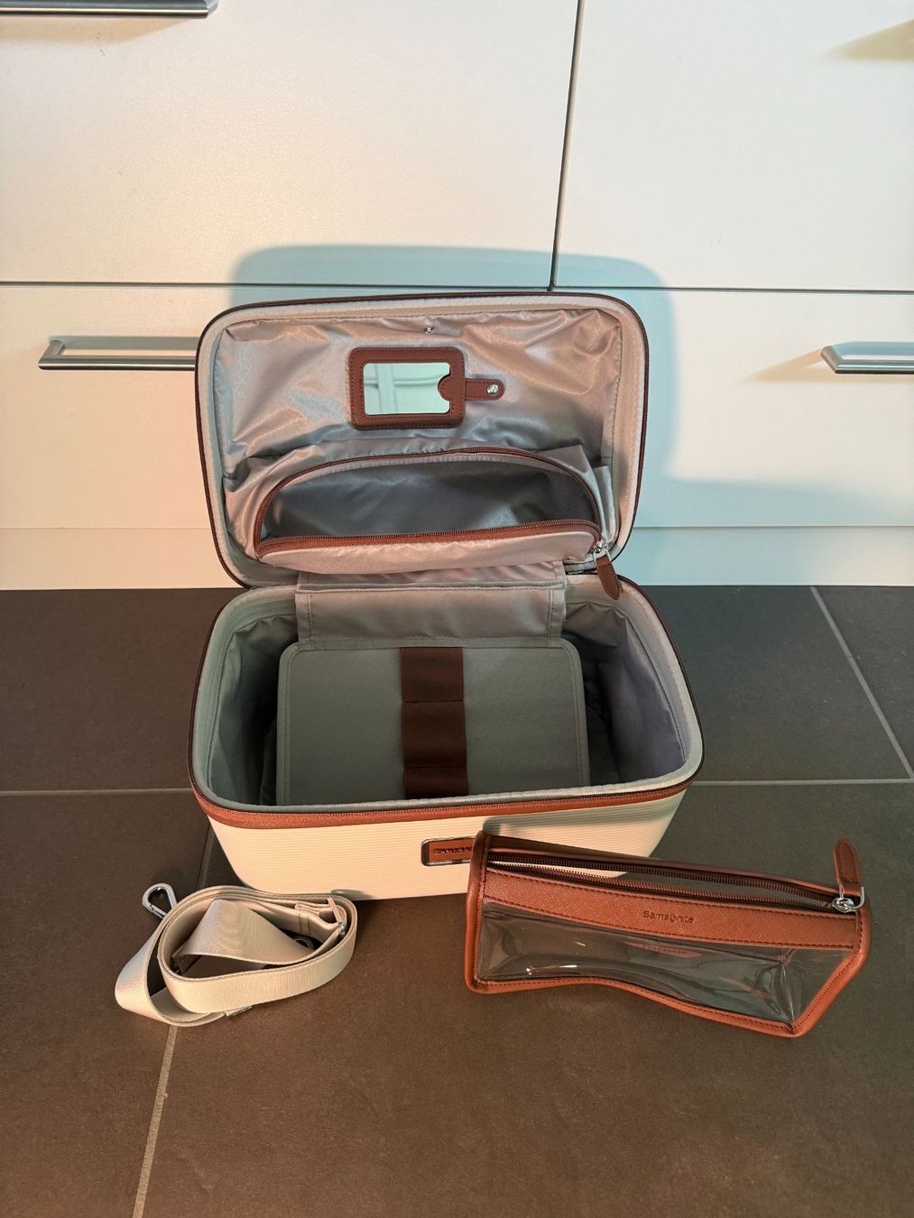 Samsonite Custodie per cosmetici: Samsonite Image Beauty Case (neuwertig) – Nuovo (secondo la descrizione) da Suhr venduto da and_n9d5