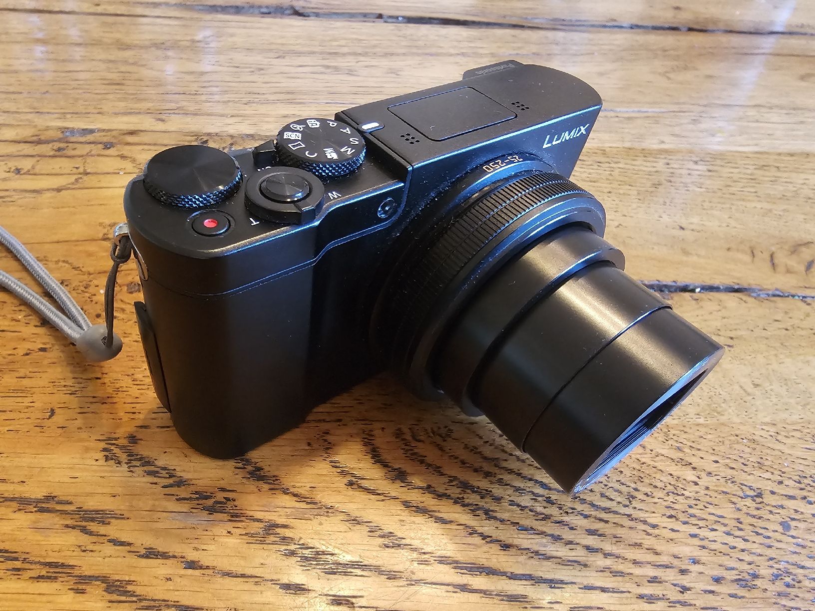 Panasonic Fotocamera: kompakte Lumix Panasonic DMC-TZ101 Kamera – Nuovo (secondo la descrizione) da St. Gallen venduto da Murita