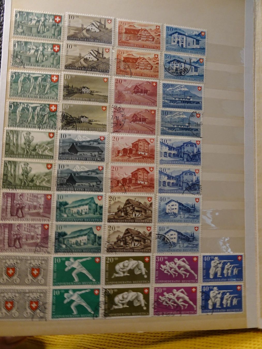 Tutti i francobolli: SAMMLUNG PATRIA 1939-66 postfrisch/gestempelt + 46 4er Block – Usato da Eschenbach SG venduto da eDaisy 1