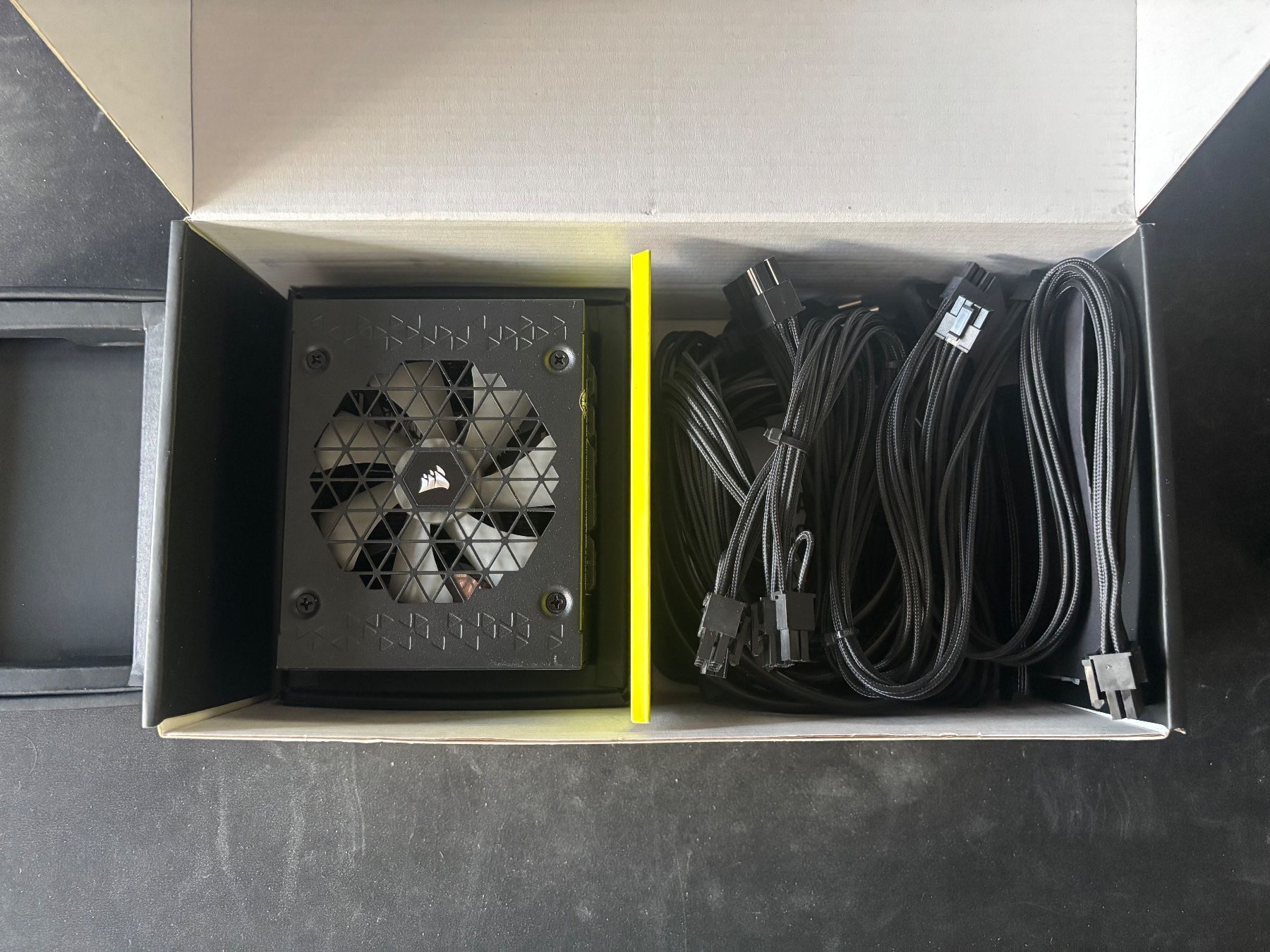 Corsair Componenti elettronici: Corsair SF850 – Usato da Gwatt (Thun) venduto da Cooler209 1