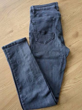 Jeans Grösse 27/32