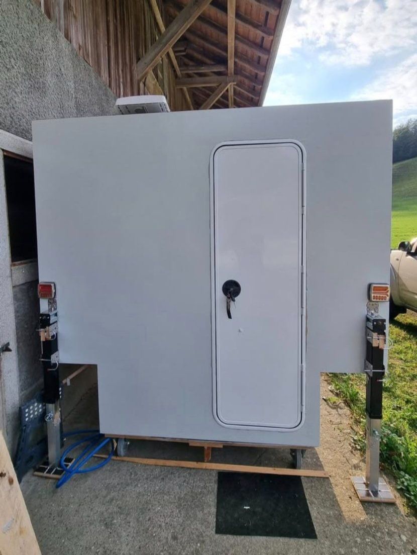 Nissan Veicoli da campeggio: Nissan Navara D40 DC Automatic + Cellule Camping – Usato da Rueyres-Treyfayes venduto da EmileP8992 8