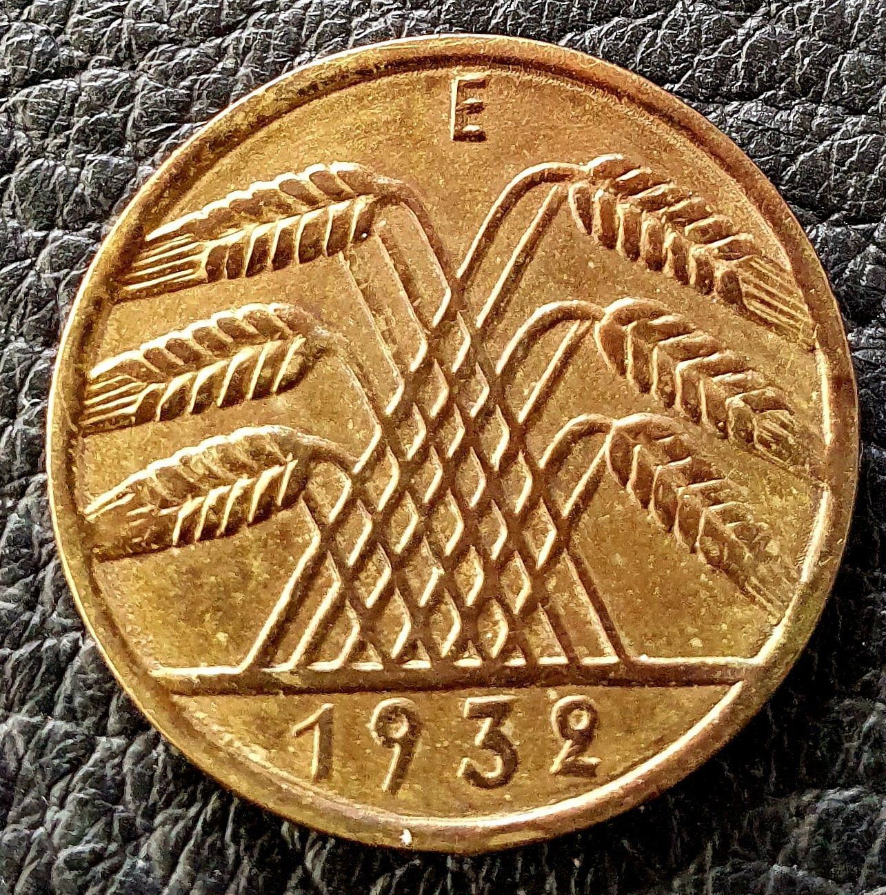 Alle Münzen: 10 Reichspfennig 1932 E – Gebraucht aus Egerkingen von Acc1 1